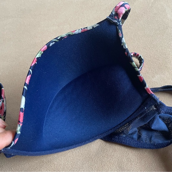 cK Bra and Panty Set - 32D, Small - Picture 5 of 11